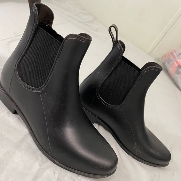 Women's Chelsea Rain Boots - Picture 5 of 5